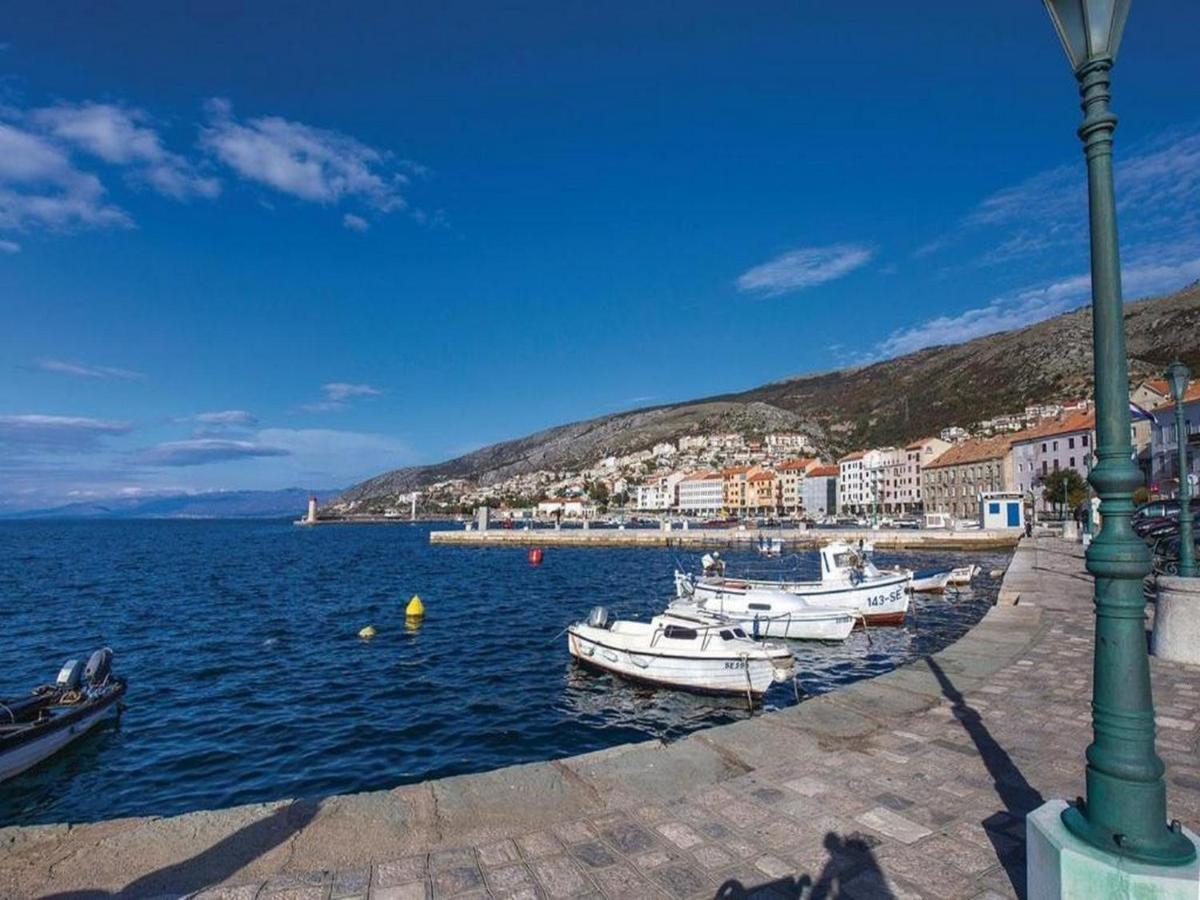 Apartment Senj Сен Екстериор снимка