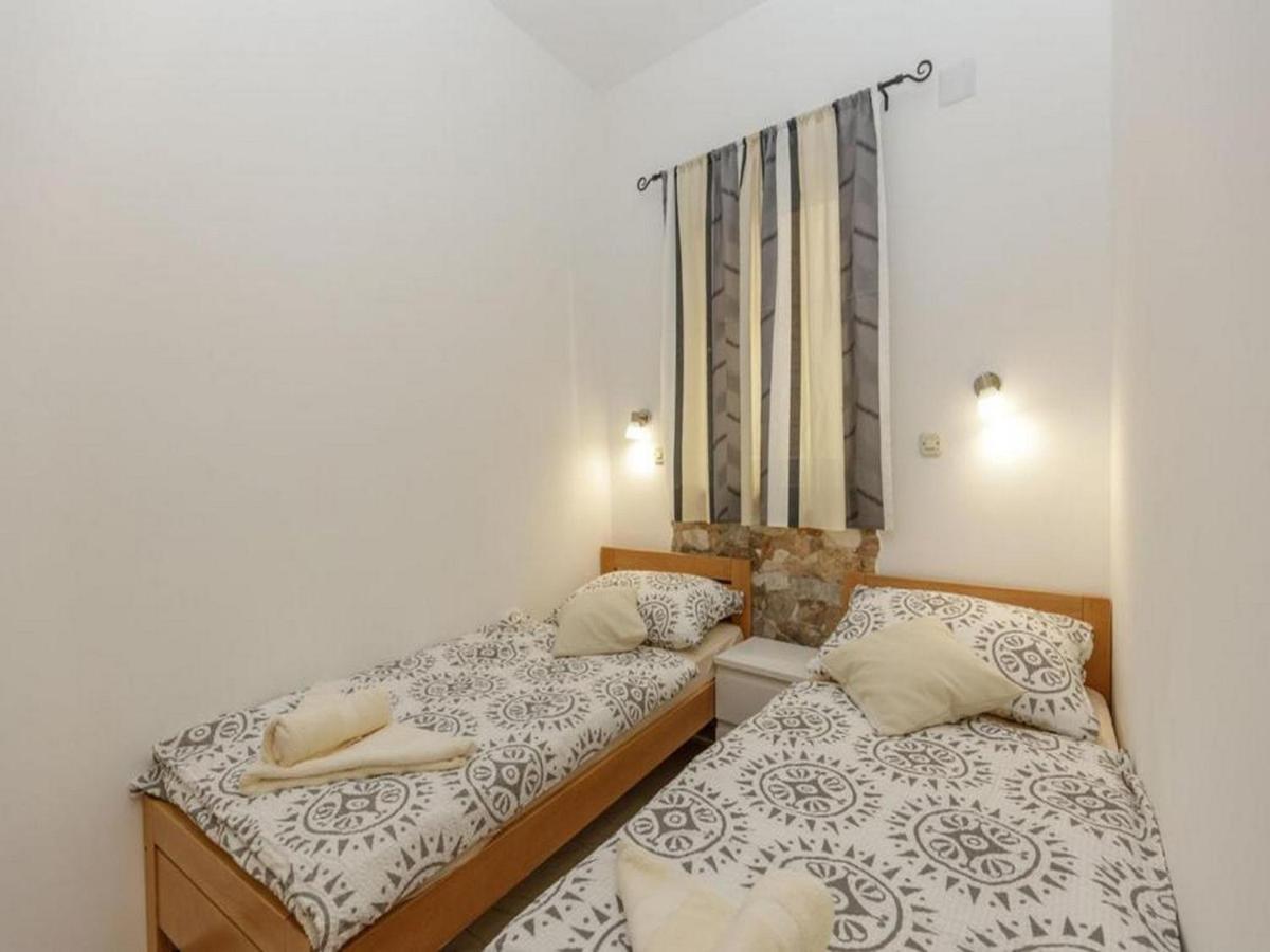 Apartment Senj Сен Екстериор снимка