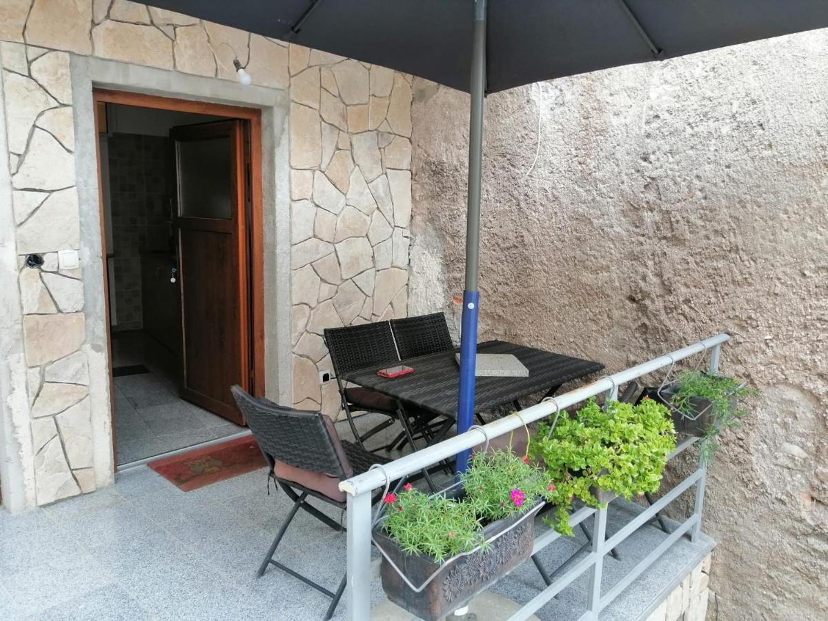 Apartment Senj Сен Екстериор снимка