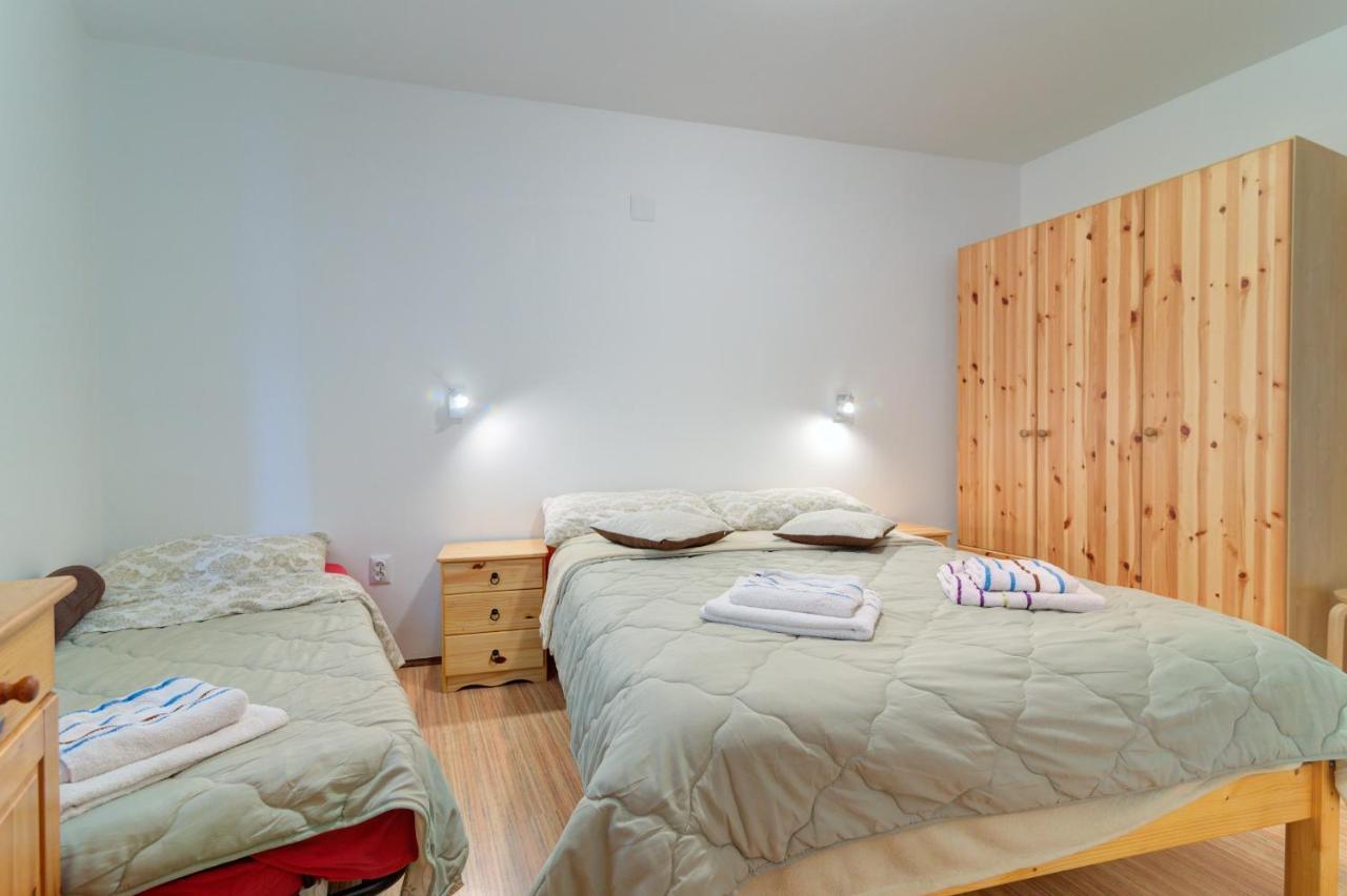Apartment Senj Сен Екстериор снимка