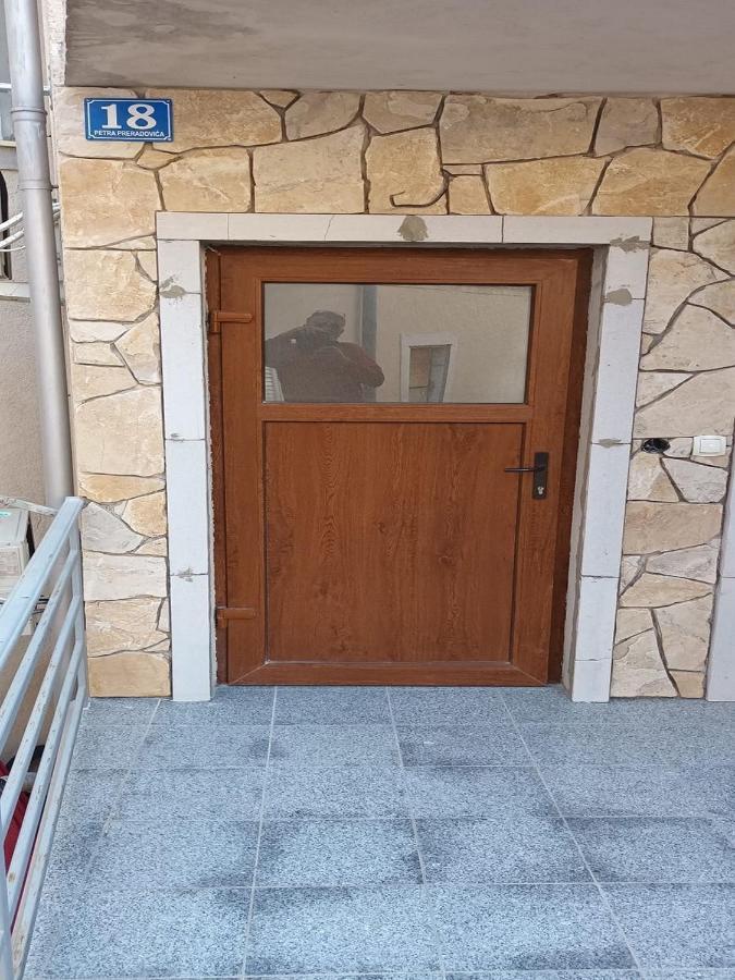 Apartment Senj Сен Екстериор снимка